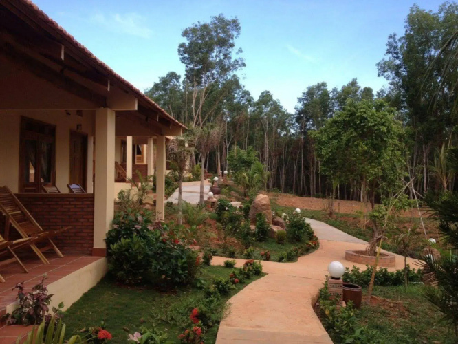 Thuyhouse Resort