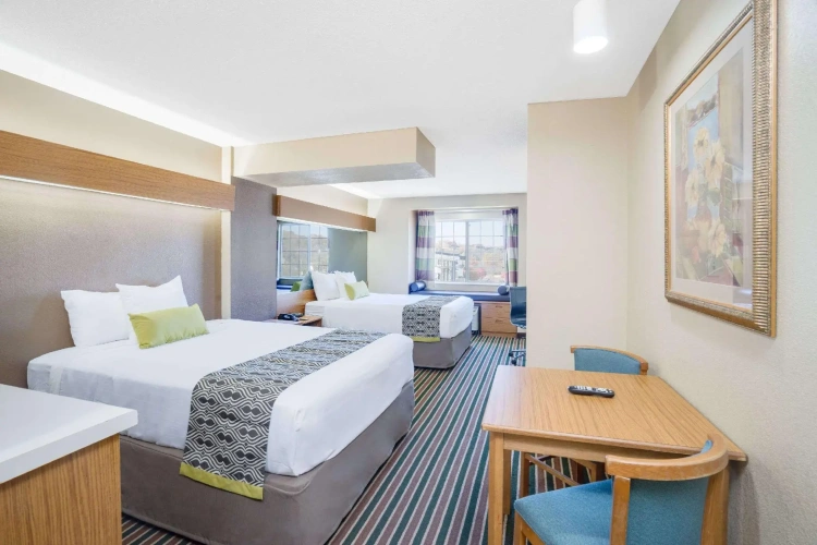 Quadruple Suite