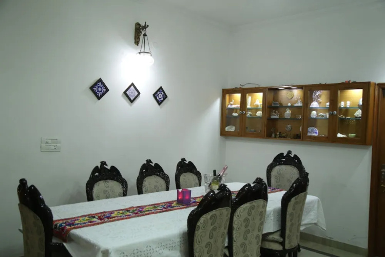 Dev Vatika Home Stay