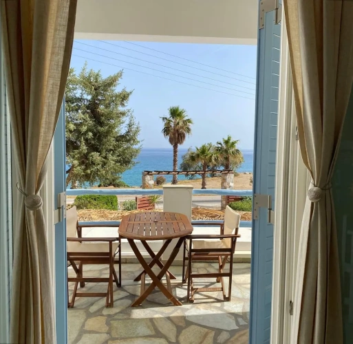 1 Bedroom Apartment with sea view