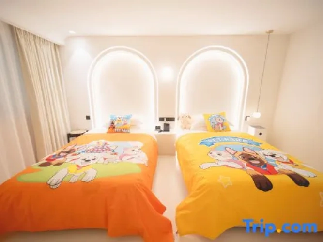 Twin Family Suite