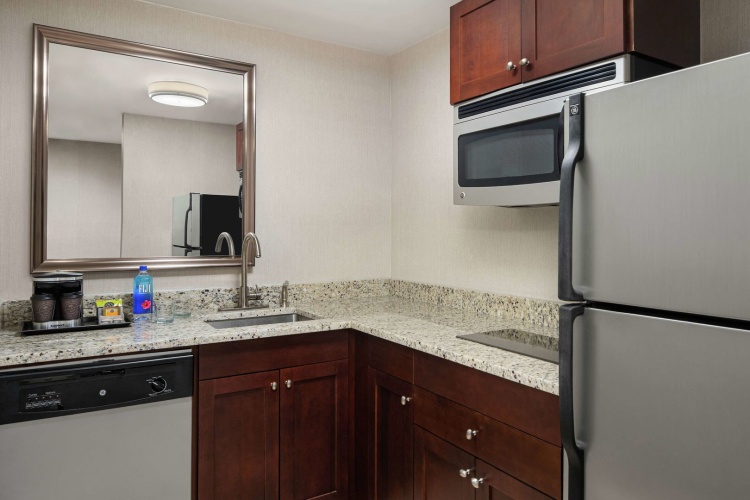 DoubleTree Suites by Hilton Hotel Charlotte - SouthPark photo 30