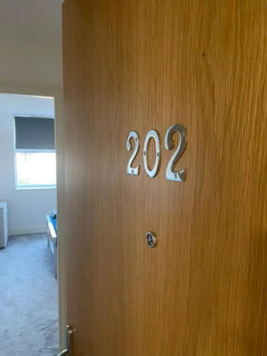 #0202 One Bedroom serviced apartment-Free parking