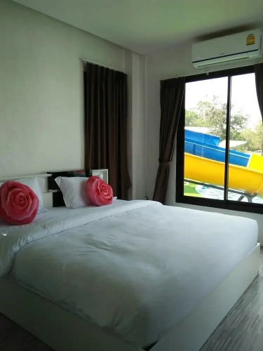 Standard Family room with view