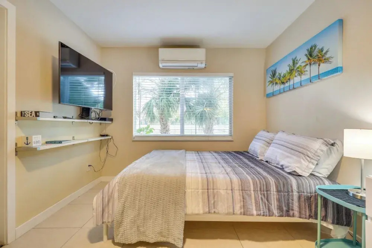 1 Mi to Pompano Beach Pier: Pet-friendly Studio!