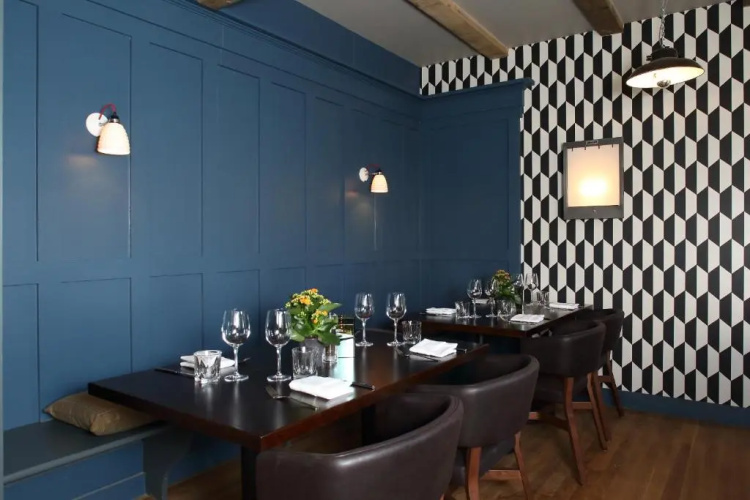 The Crown & Thistle
