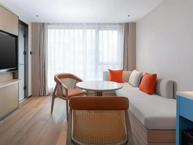 1 Bedroom Suite