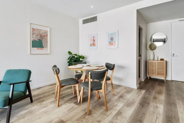 Stylish 2-bed Apartment Near MCG