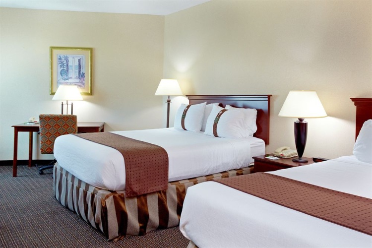 Holiday Inn Biloxi photo 7