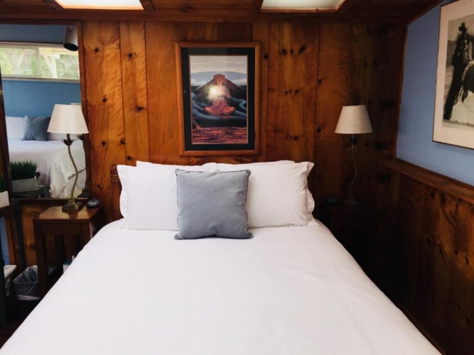 Deluxe Double Suite