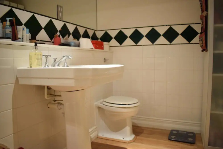 Central Studio Flat Opposite Regent's Park