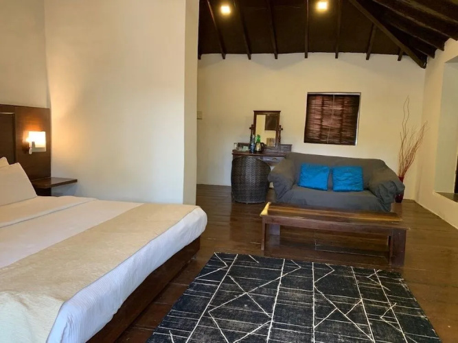 Casa Candolim Beach Front