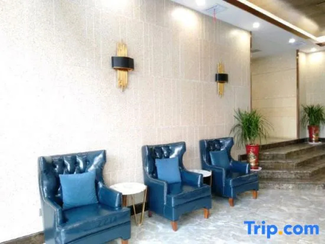 Xiaogan Education Hotel