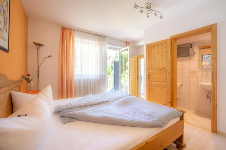 Standard Double room with balcony