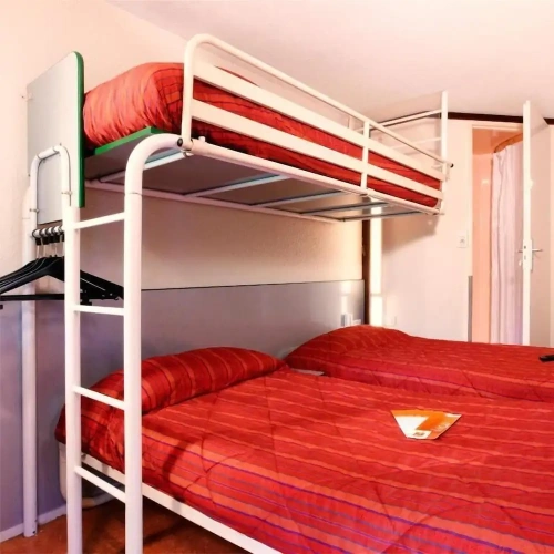 Standard Twin room with balcony
