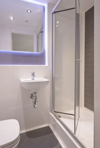 4 Bedrooms Standard Sextuple Apartment