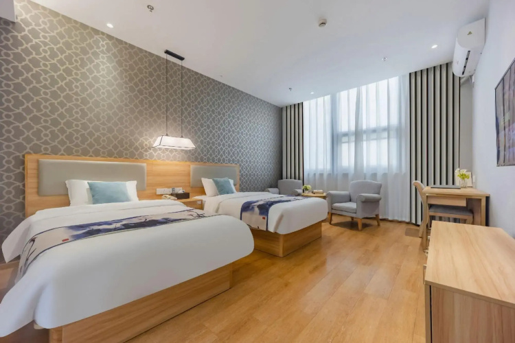 Super 8 Hotel (Ning Wai Beach)