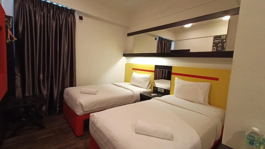 Standard Twin room