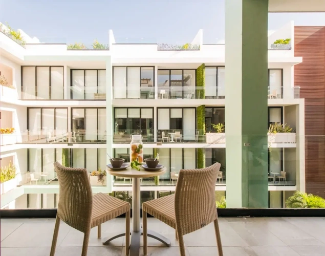 1 Bedroom Apartment