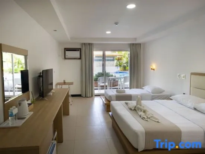 Premier room with pool view