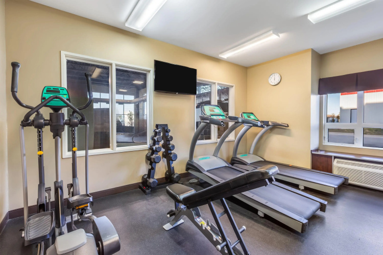 Microtel Inn & Suites By Wyndham Timmins photo 20