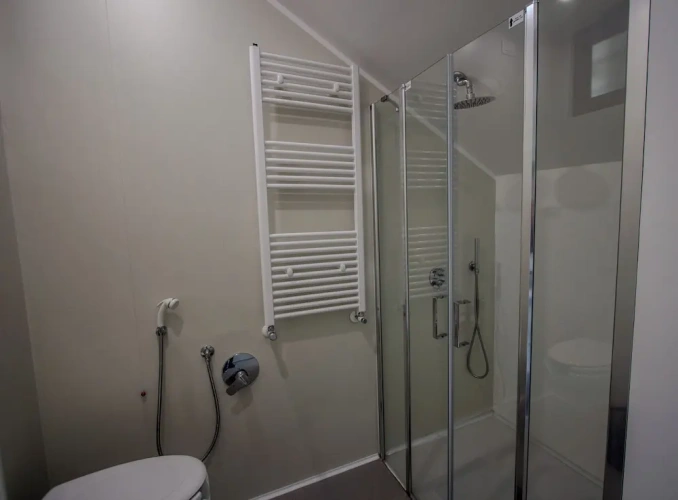 1 Bedroom Apartment with mountain view