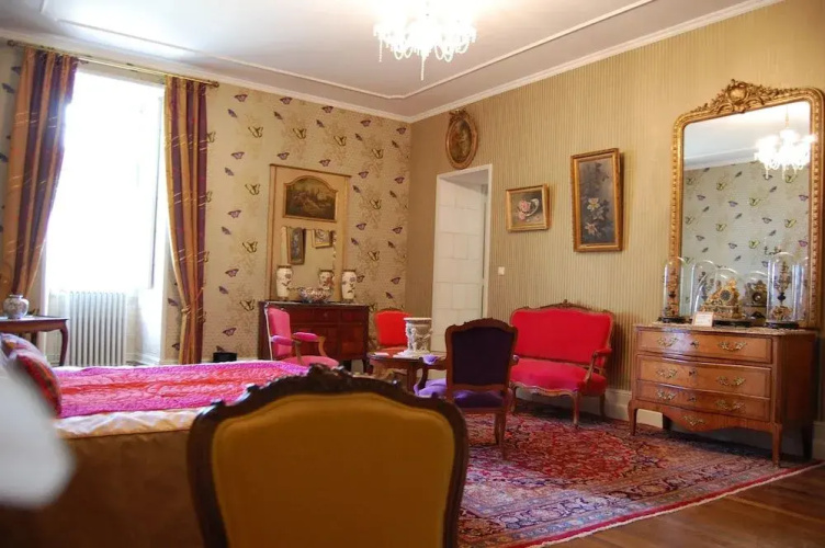 Chateau De Crazannes