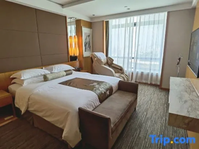 2 Bedrooms Deluxe Family Suite