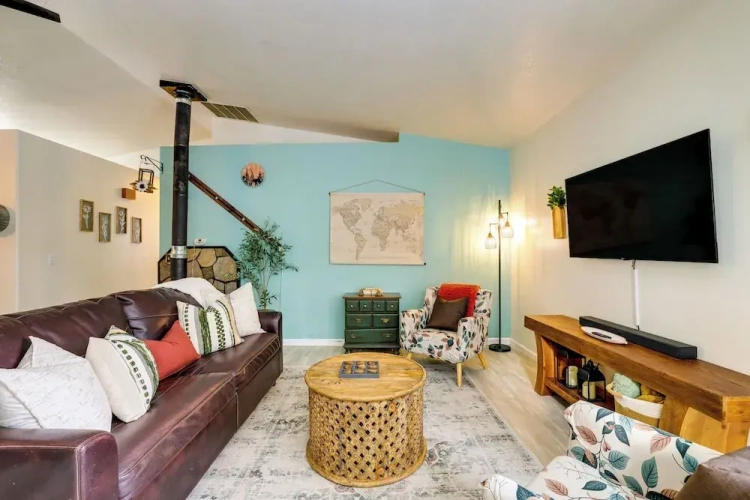 3 Bedrooms Cottage