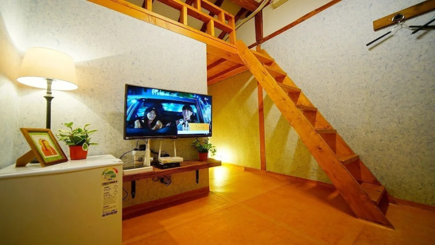 Jeonju Hanok Midam