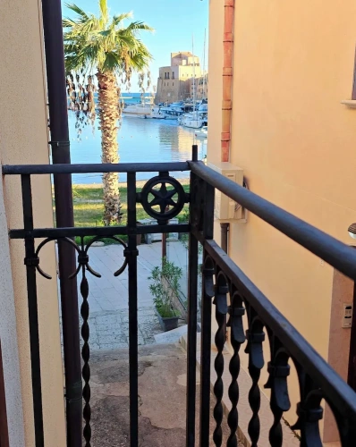 Classic Twin room with balcony