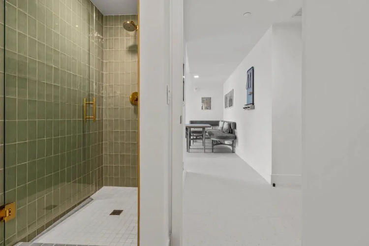 Bayside Breeze Downtown Luxury Tower Pool Gym