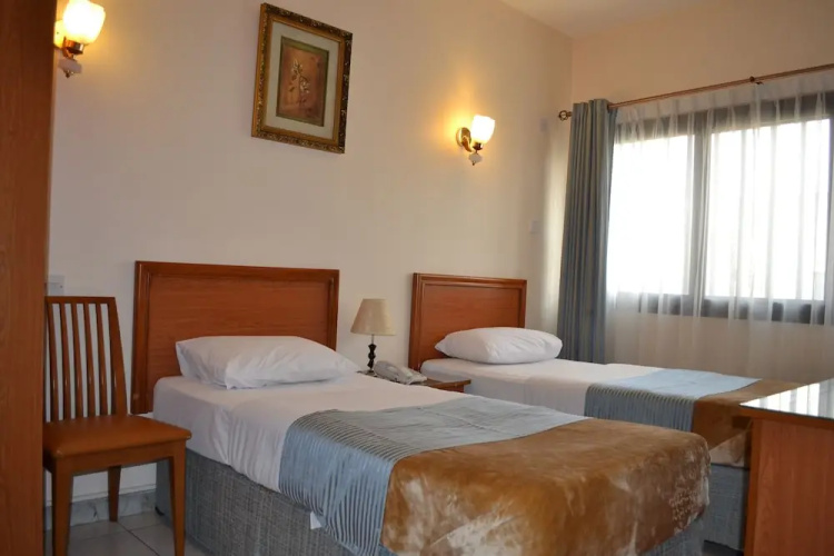 Tara Hotel