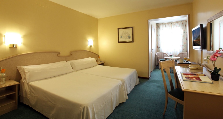 Hotel Lleo photo 14