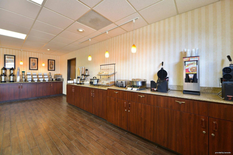 Best Western Plus Meridian photo 28