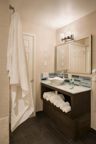Aqua Blue Hotel & Conference Center photo 11