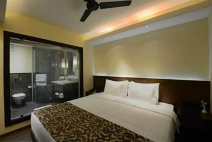 Deluxe Suite