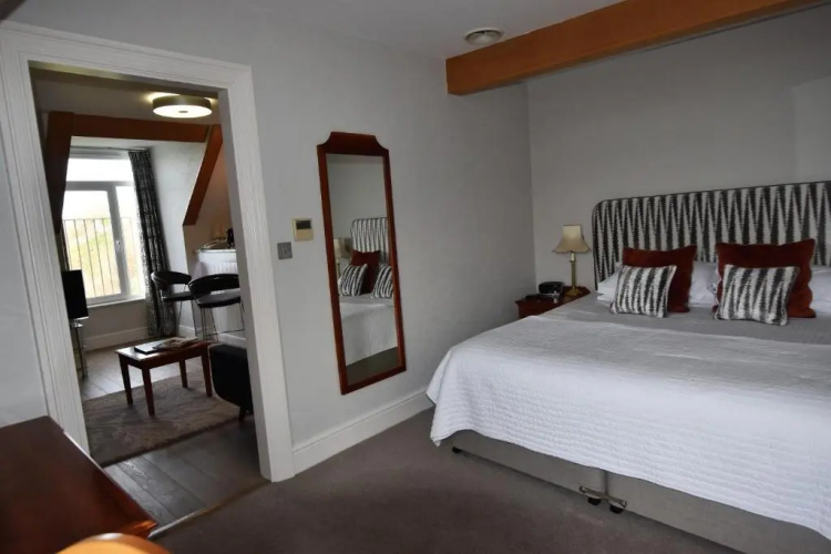 Watersmeet Hotel