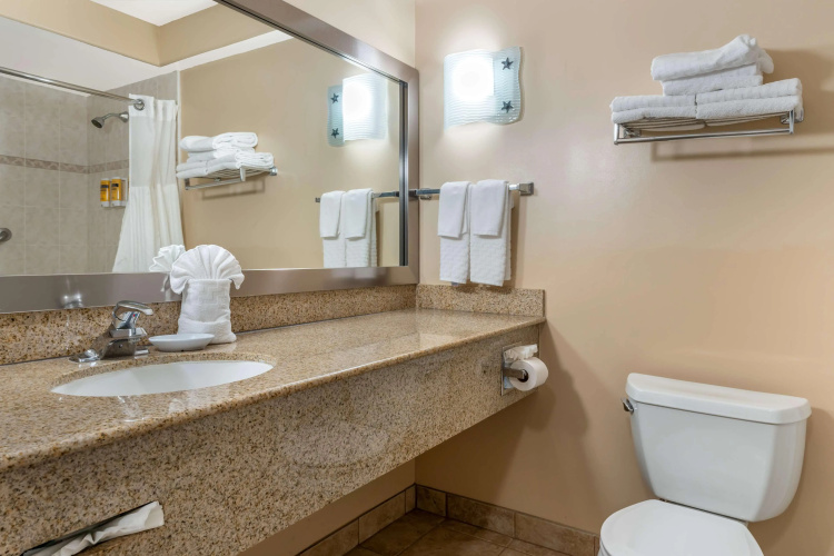 Best Western Plus Capitola By-the-Sea Inn & Suites photo 11