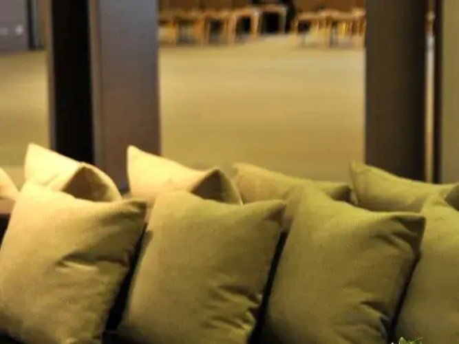Academy Hotel