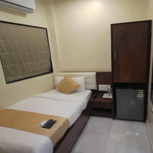 Deluxe Single room