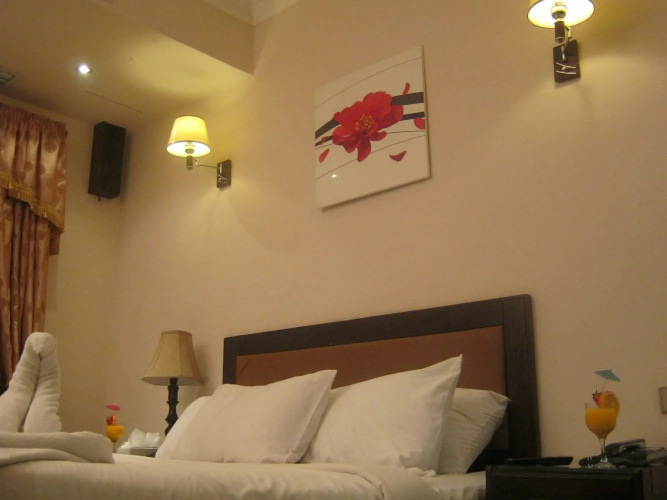 Holidays Express Hotel