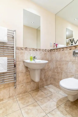 Victoria Court Suites