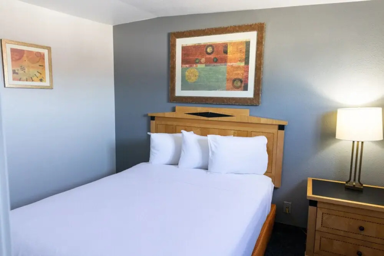 Econo Inn