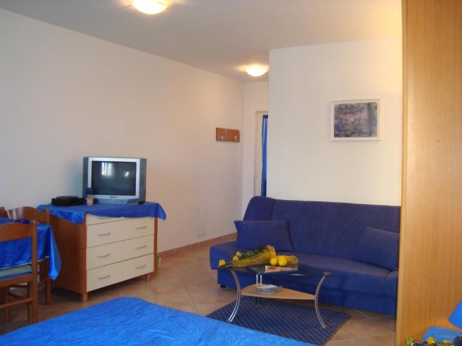 Studio with balcony