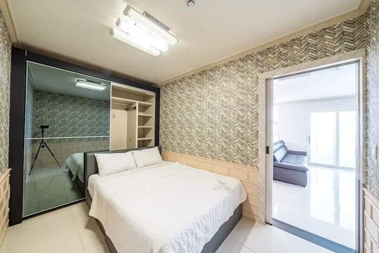 Pohang Pinewave Sea & Spa Pension