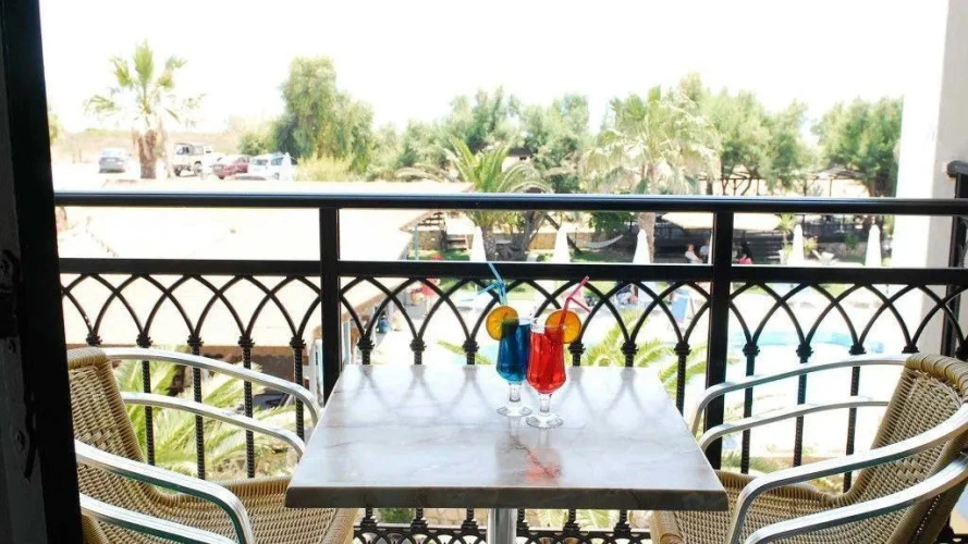 Villa-Nostos
