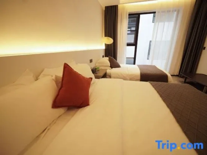 1 Bedroom Suite