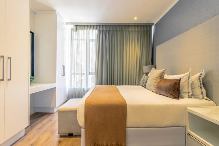 Sandton Smart Apartment Thirteen