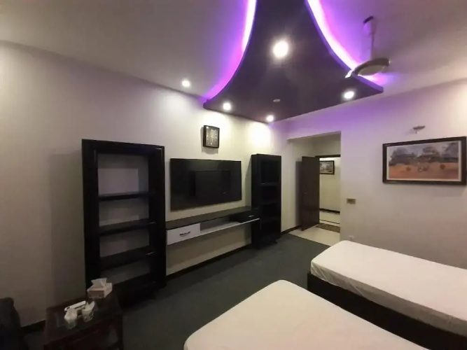 Gulberg Continental Hotel